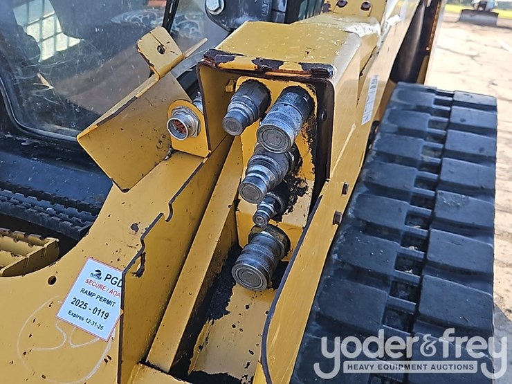 2016-caterpillar-299d2-xhp-image-16
