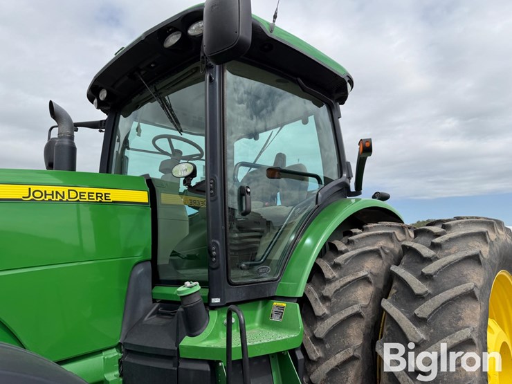 2013-john-deere-8310r-image-16