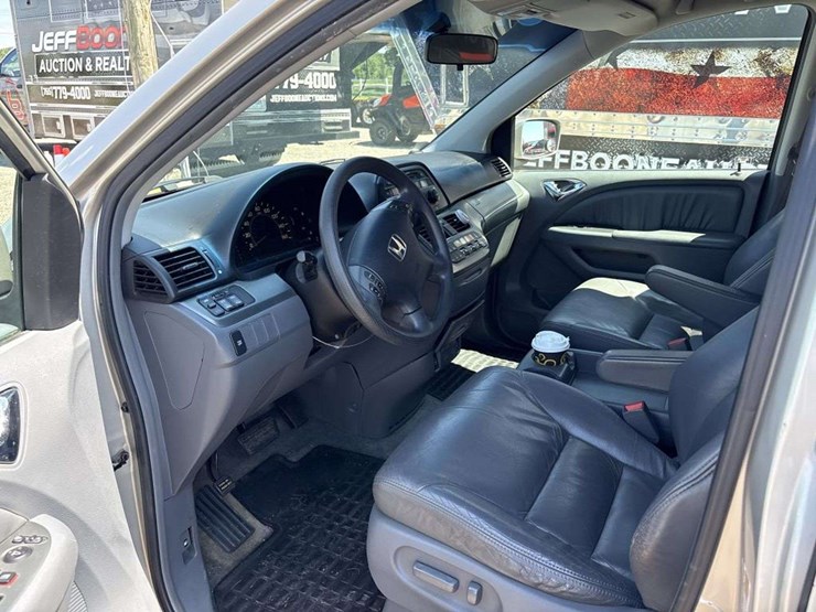 2005-honda-odyssey-image-11