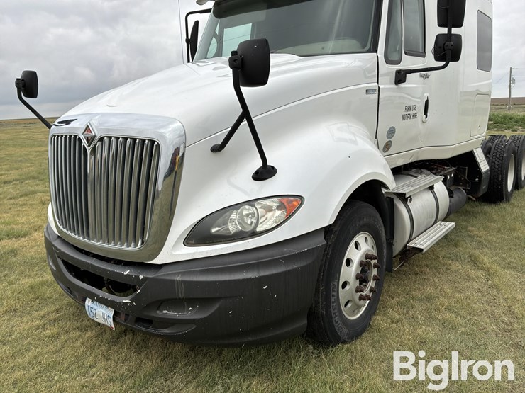 2010-international-prostar-image-9