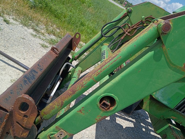 john-deere-2940-image-48