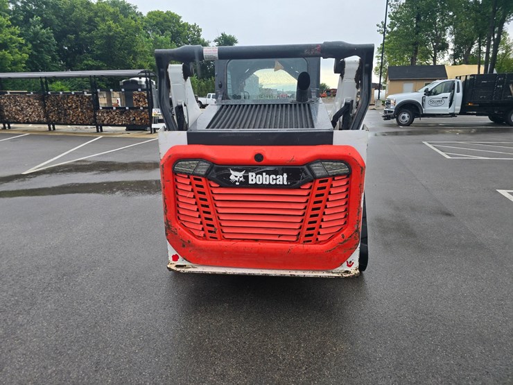 2021-bobcat-t64-image-9