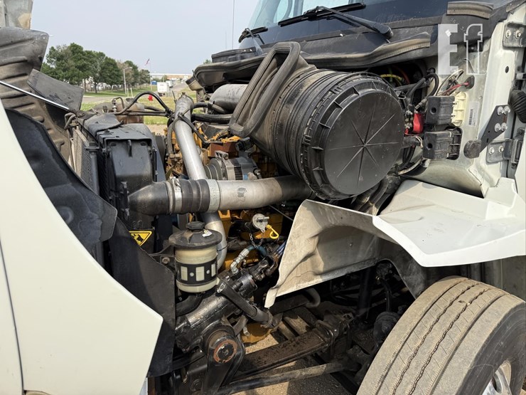 2009-international-transtar-8600-image-33
