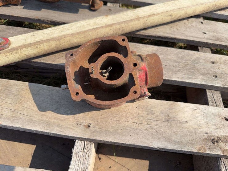 six-cylinder-head,-carburetor-bowl,-and-more-image-8
