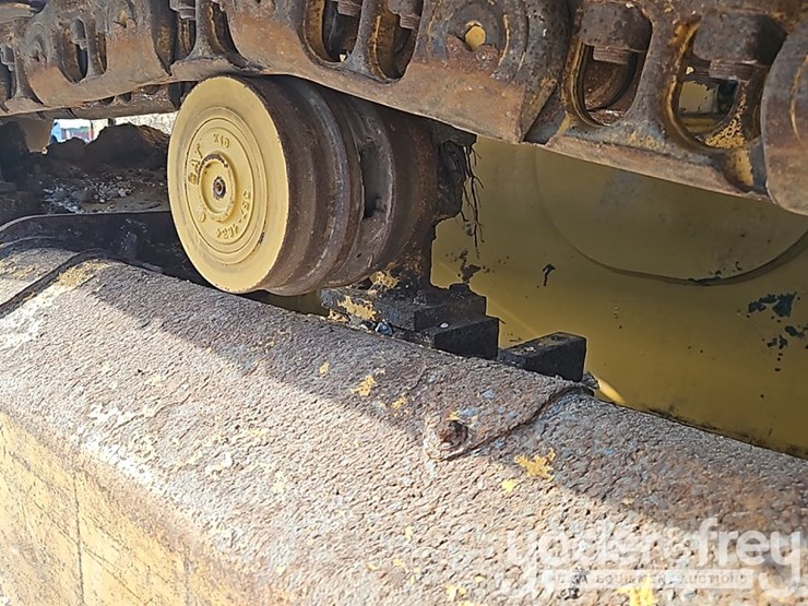 2011-caterpillar-d5k-image-12