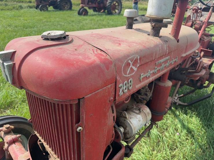 farmall-200-image-11
