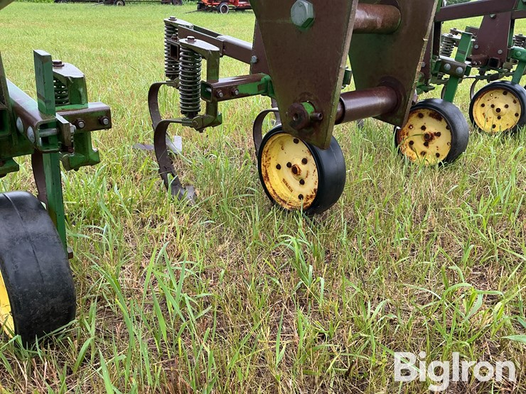 john-deere-825-image-20