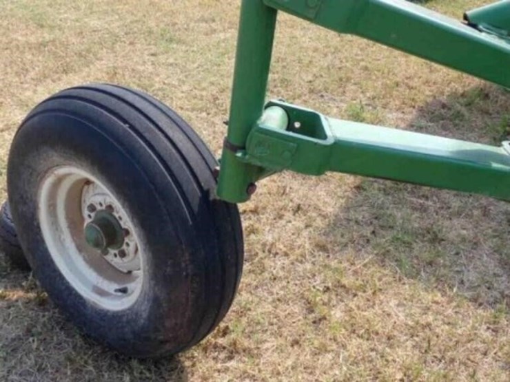 blanchard-7-bottom-mo-board-plow-image-9