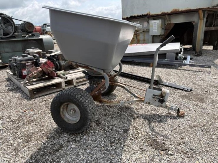 rugid-spreader-image-2