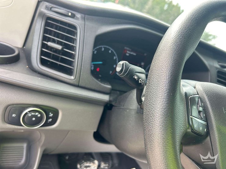 2020-ford-transit-image-23