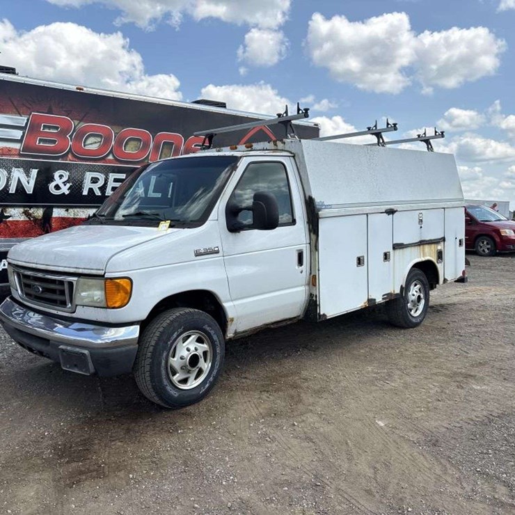 2006 FORD E350