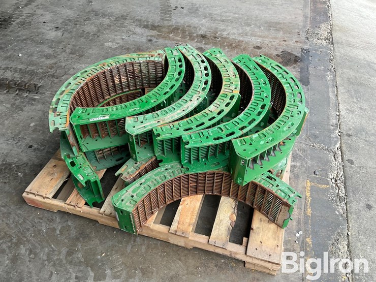 john-deere-x-9-small-wire-concaves-image-1