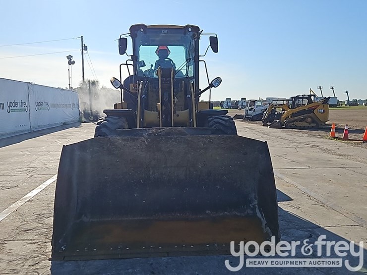 2021-caterpillar-926m-image-13