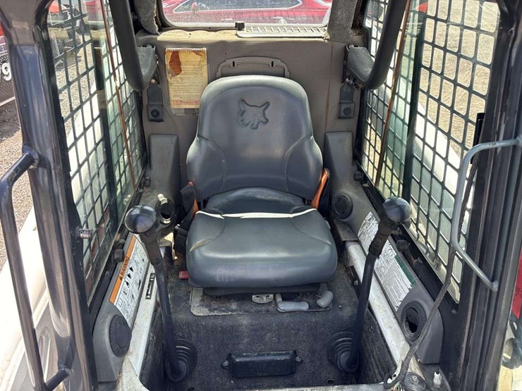 bobcat-t250-image-13