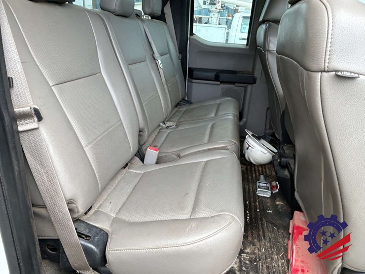 2017-ford-f550-image-44
