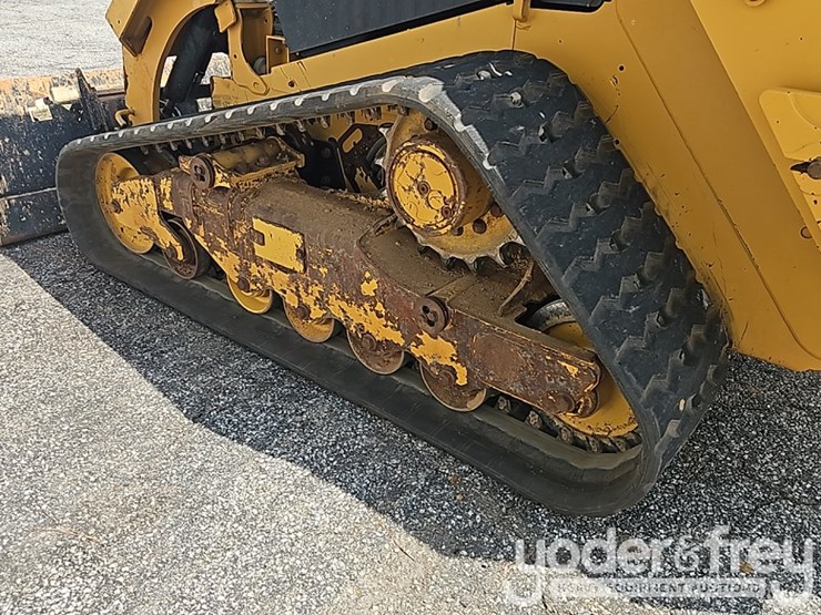 2022-caterpillar-279d3-image-14