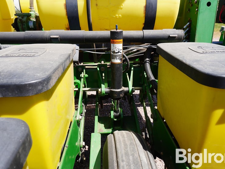john-deere-1770-image-9