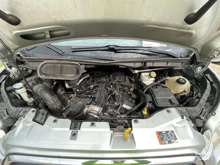 2020-ford-transit-image-7