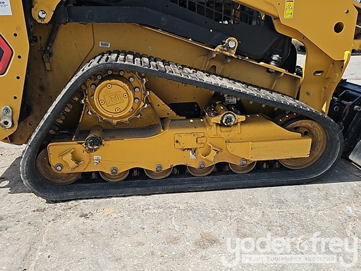 2025-caterpillar-255-image-8