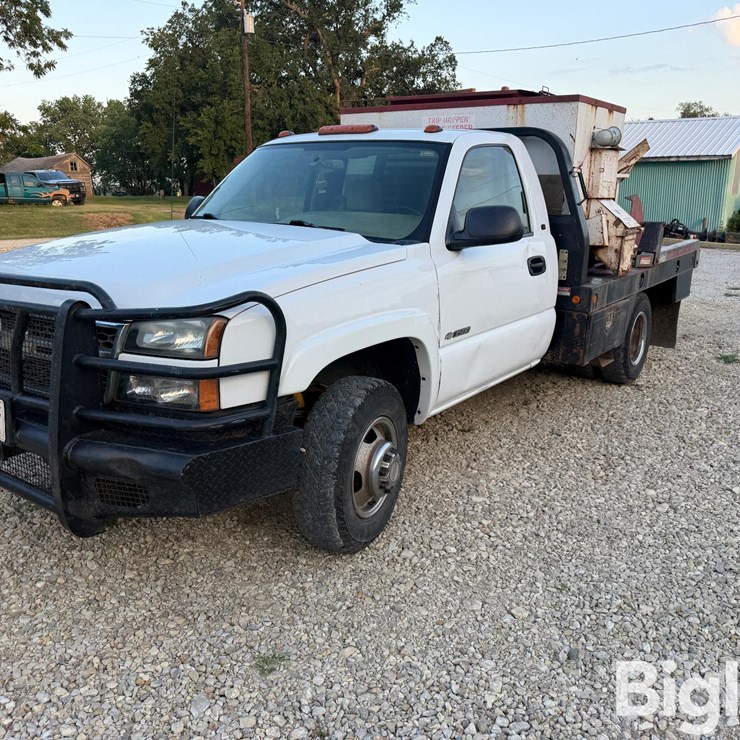 2005 CHEVROLET 3500