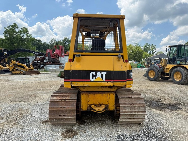 caterpillar-d4g-lgp-image-3
