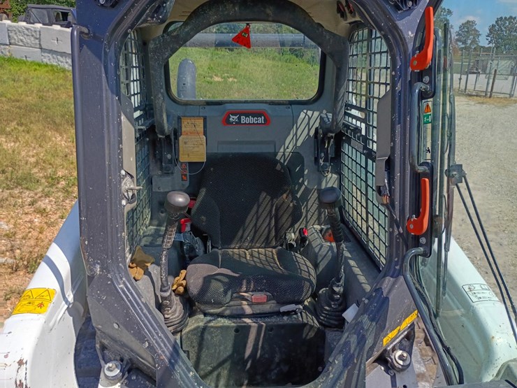 2022-bobcat-t66-image-26