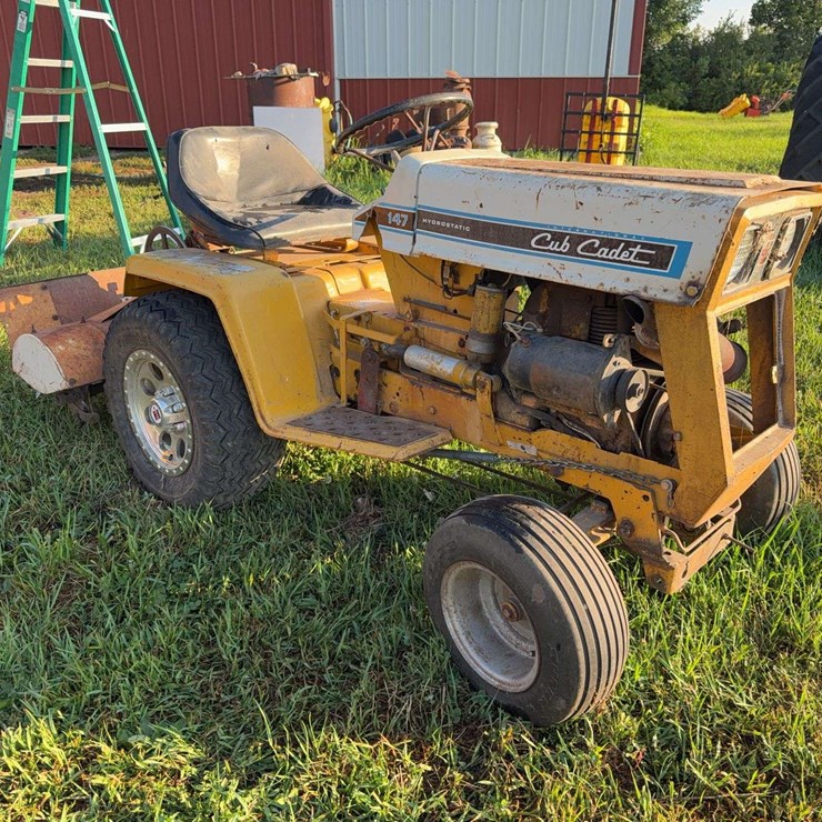 CUB CADET 147