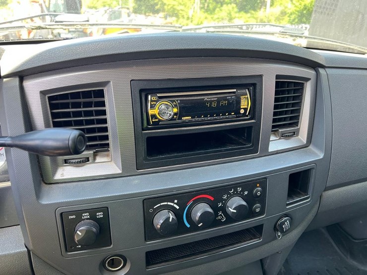 2007-dodge-ram-2500-image-19