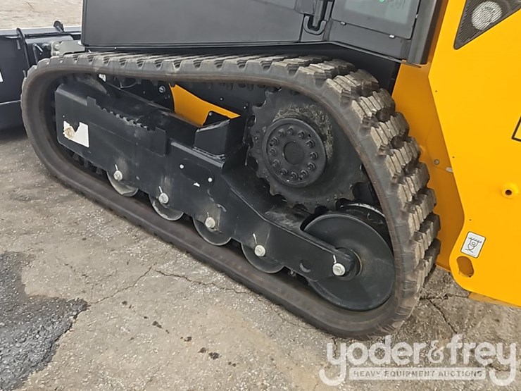 2026-jcb-215t-image-17