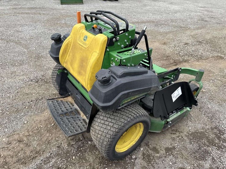 john-deere-m-image-3