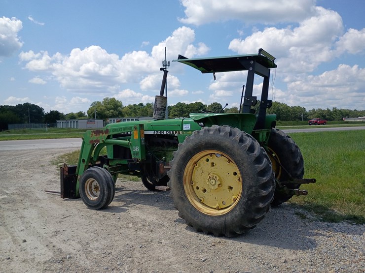 john-deere-2940-image-4