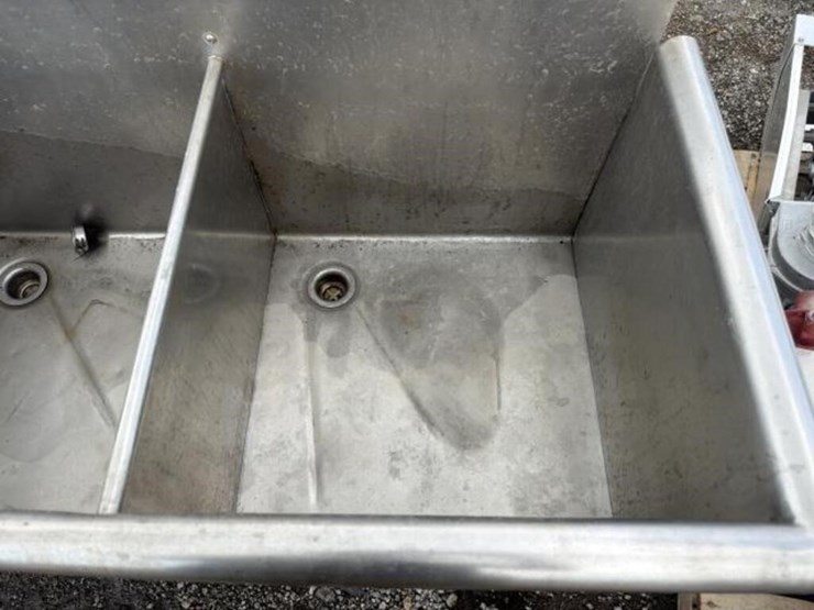 tipple-stainless-sink-with-faucet-image-5