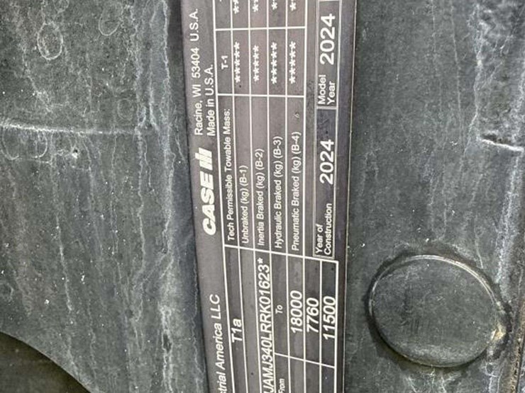 2024-case-ih-340-image-31