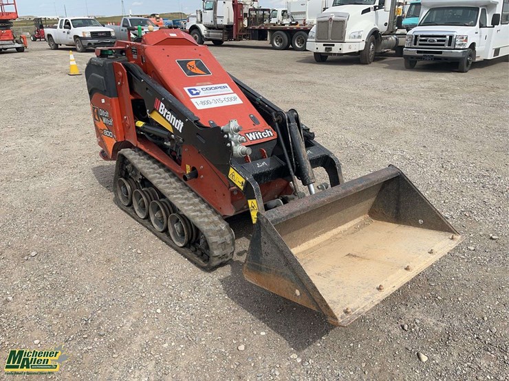 2021-ditch-witch-sk800-image-7