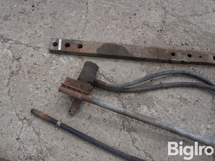 white-4-150-drawbar,-spreader-bar-&-orbit-motor-image-14