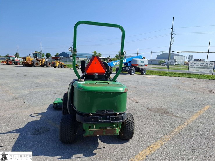 2010-john-deere-1445-image-5
