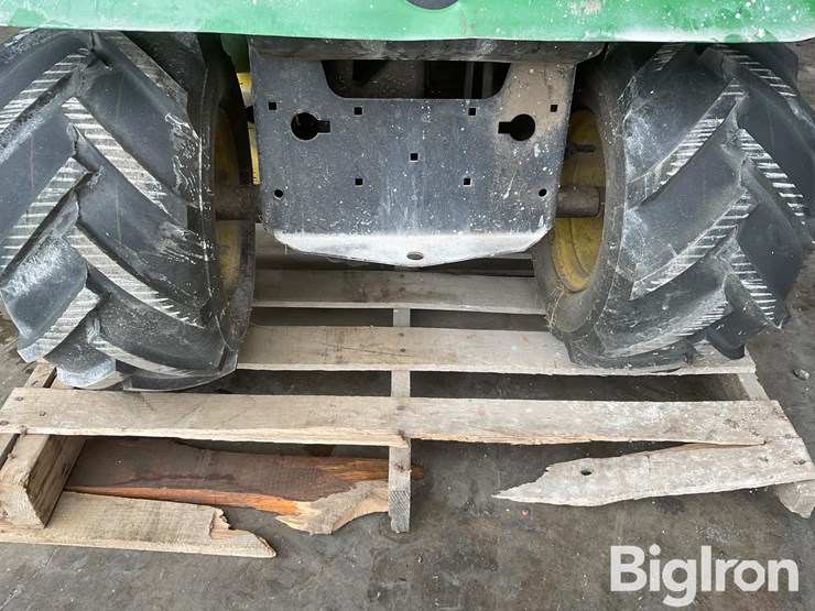 john-deere-111-image-10