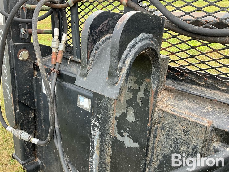 john-deere-8-image-12