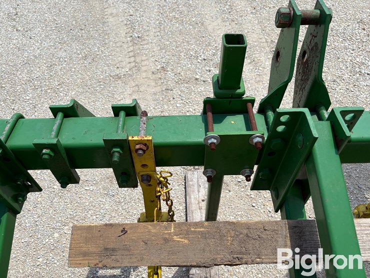 1982-john-deere-825-image-16