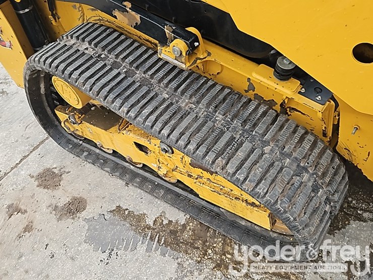 2025-caterpillar-255-image-11