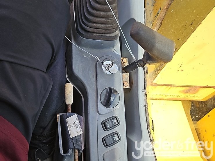 2007-komatsu-pc78us-6n0-image-32
