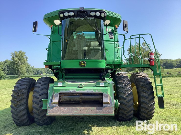 2010-john-deere-9770-sts-image-2
