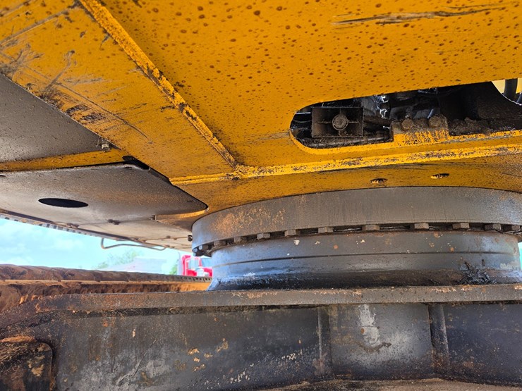 2018-deere-470g-lc-image-129
