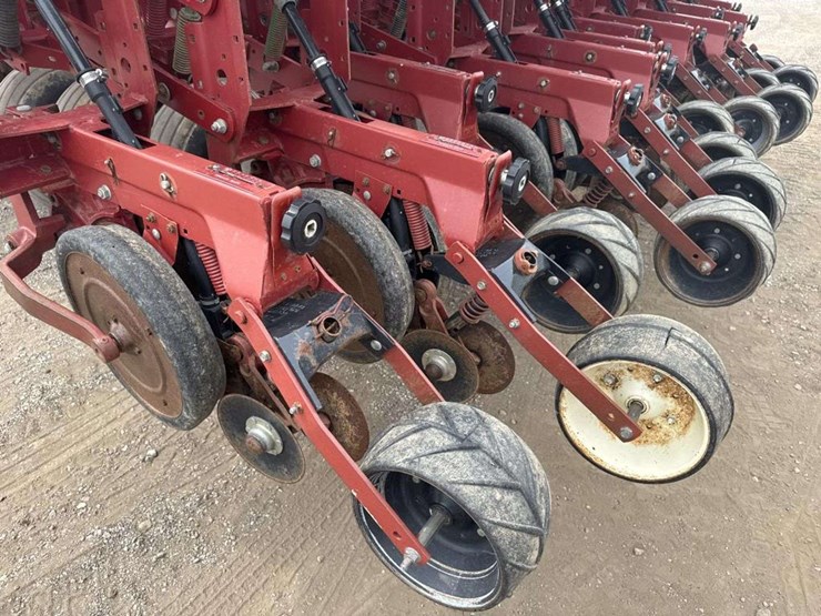 case-ih-5500-image-12