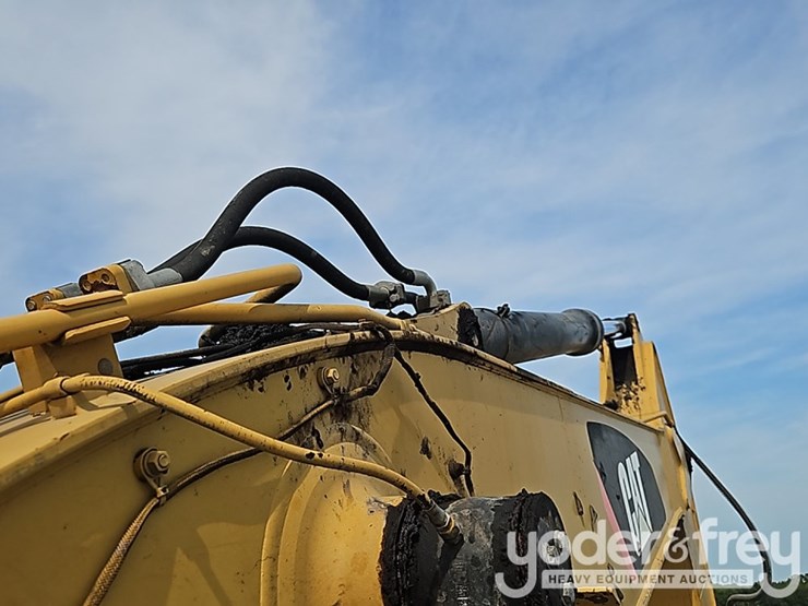 2013-caterpillar-328d-lcr-image-30