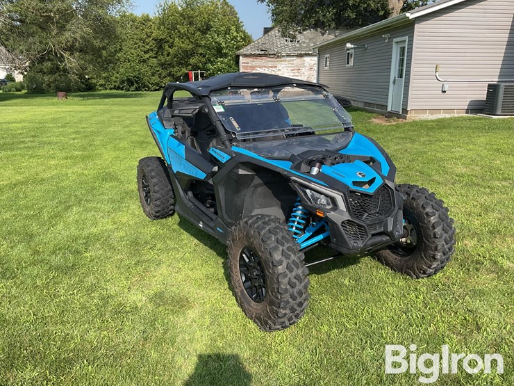 2022-can-am-maverick-x3-image-3