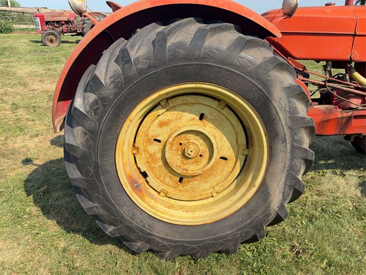 massey-ferguson-44-image-30