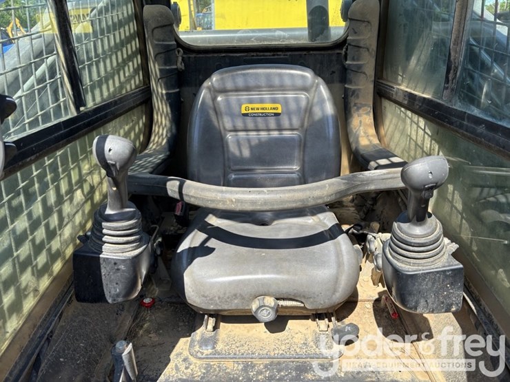 2021-new-holland-c337-image-4