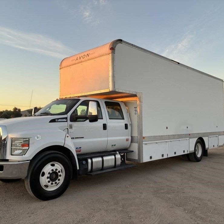 2016 FORD F650 XLT