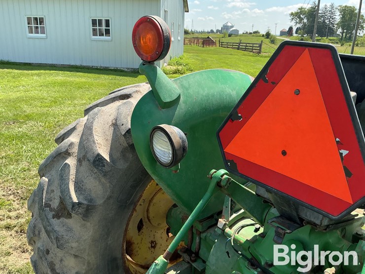 1981-john-deere-2440-image-9